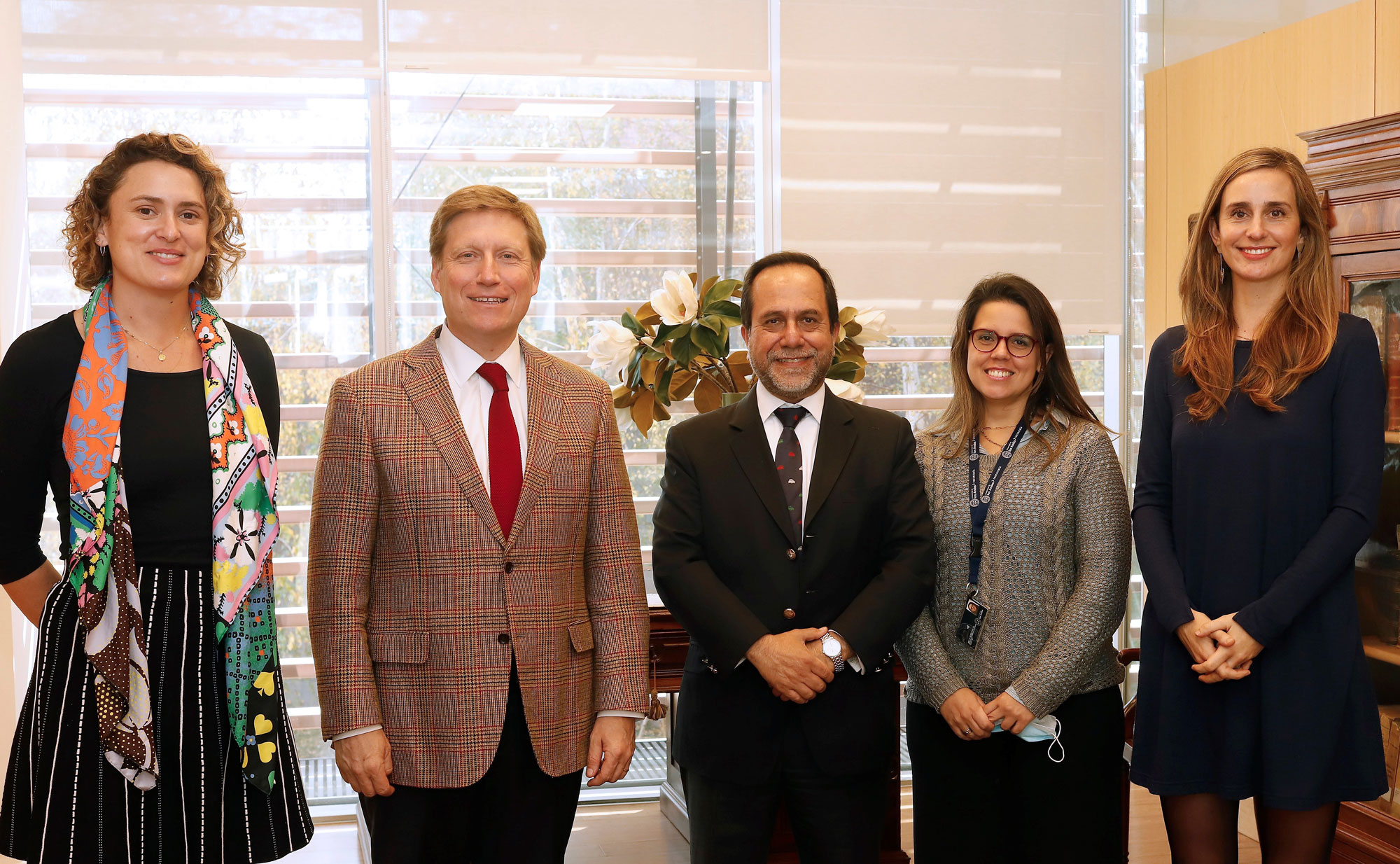 MICARE y Colegio de Abogados firman acuerdo para promover acceso a la ...
