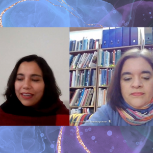 Foto de Alejandra Araya y Soledad Herrera por videollamada. De fondo se ve un diseño abstracto con colores azules y púrpuras.